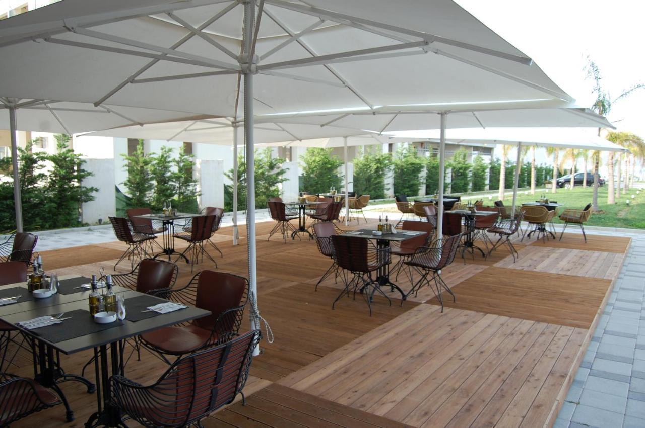 A&G Hotel Radhime Bagian luar foto