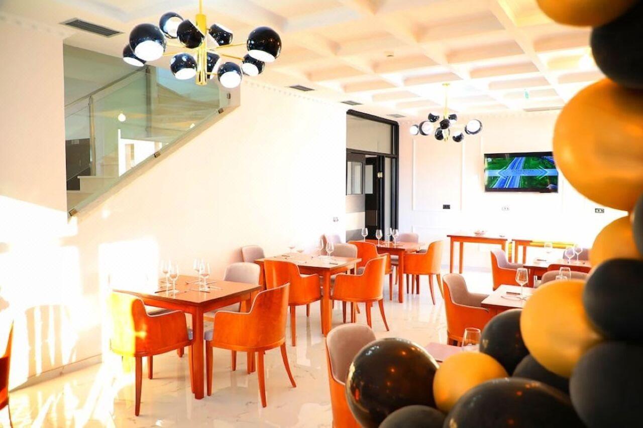 A&G Hotel Radhime Bagian luar foto