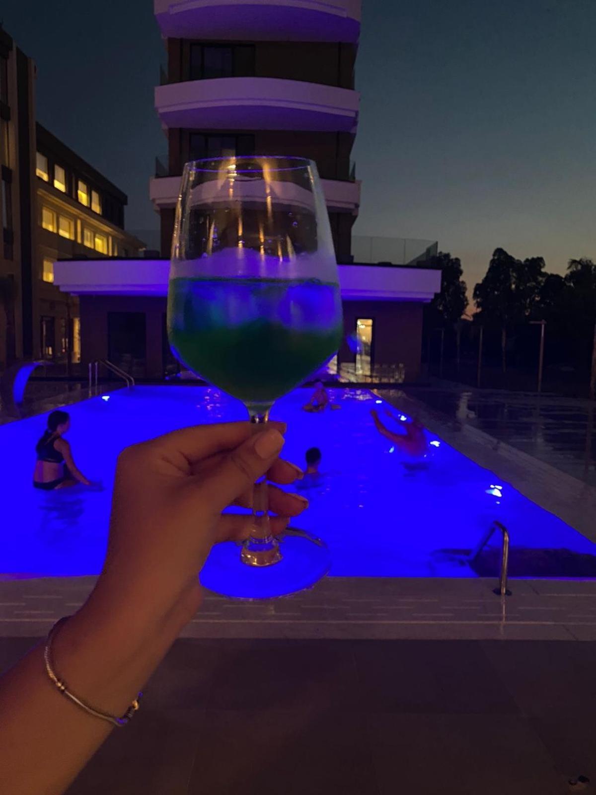 A&G Hotel Radhime Bagian luar foto